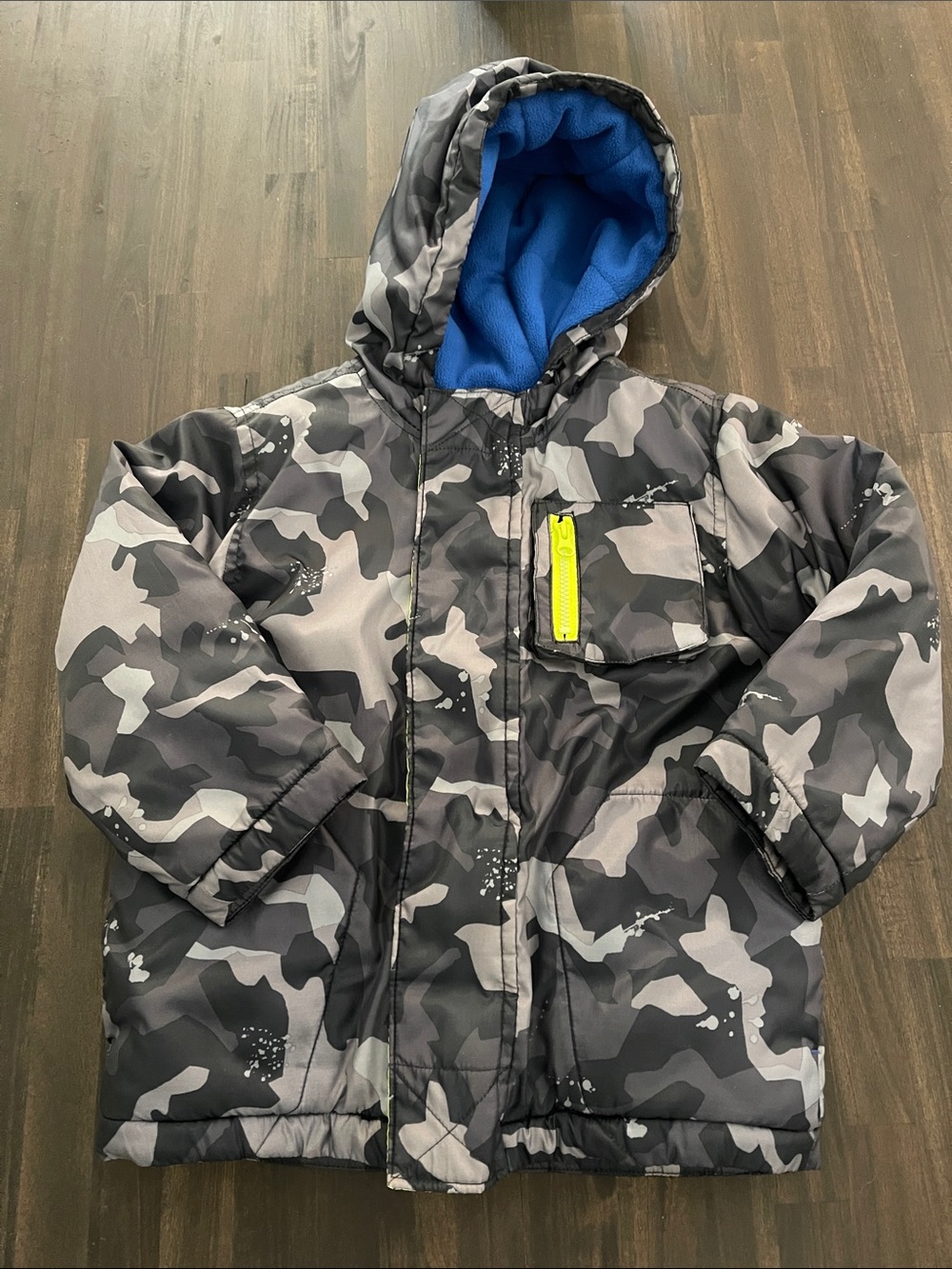 Old Navy Boys' Gray & Black Camo Puffer Jacket with Bright Blue Lining